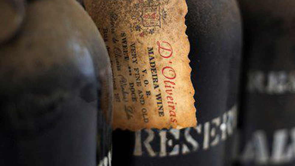 Pereira d'Oliveiras Vinhos lidera "top 10 vinhos portugueses"