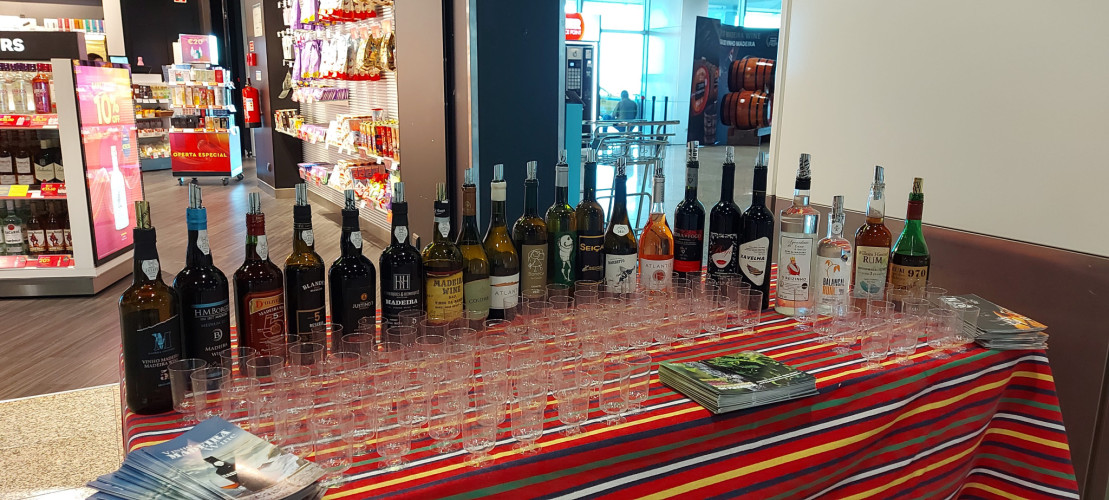 IVBAM promotes Madeira Wines and Rum at Madeira Airport